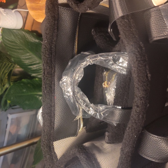 Black Tote Bag - Picture 12 of 12